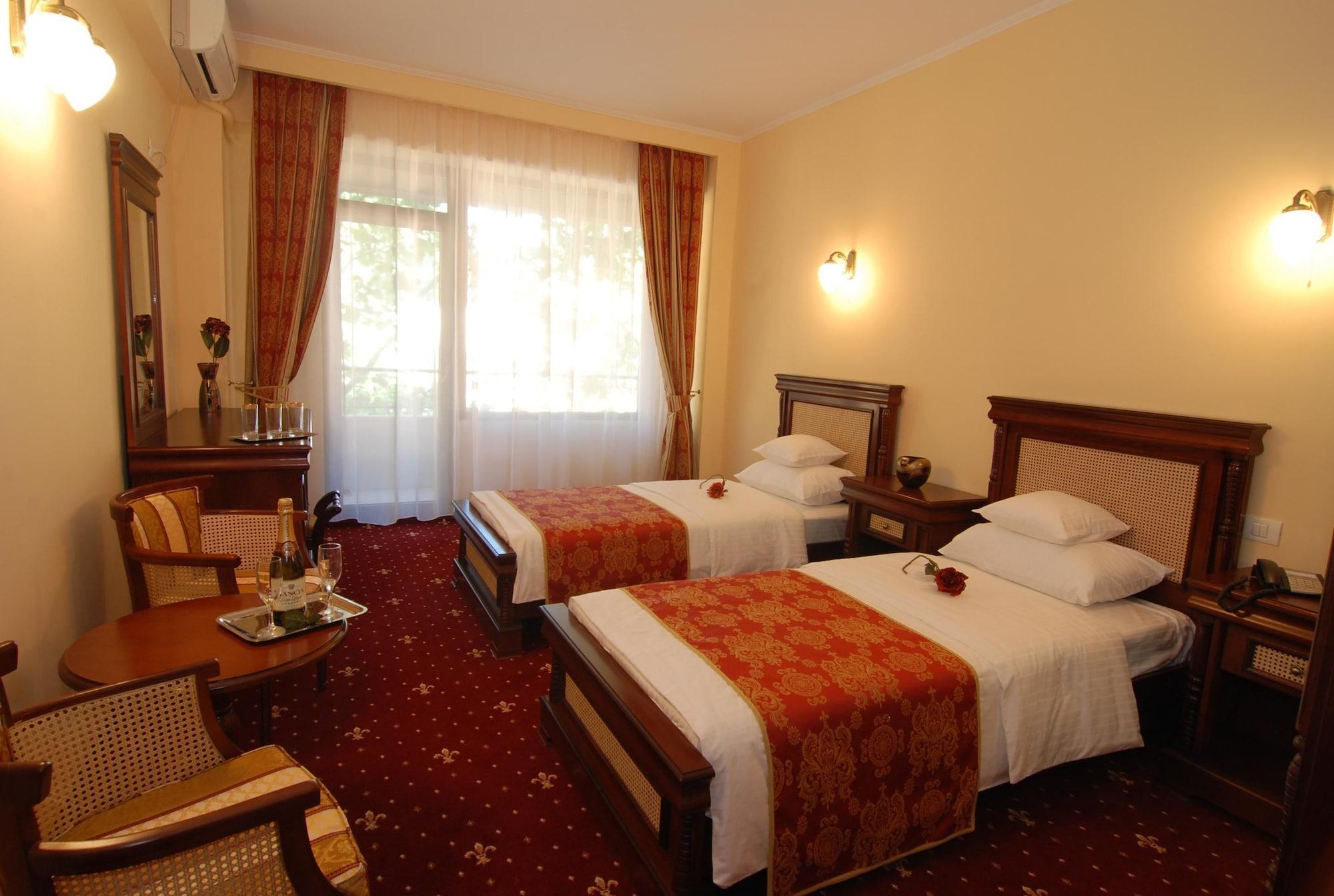 Richmond Hotel Mamaia Exterior foto