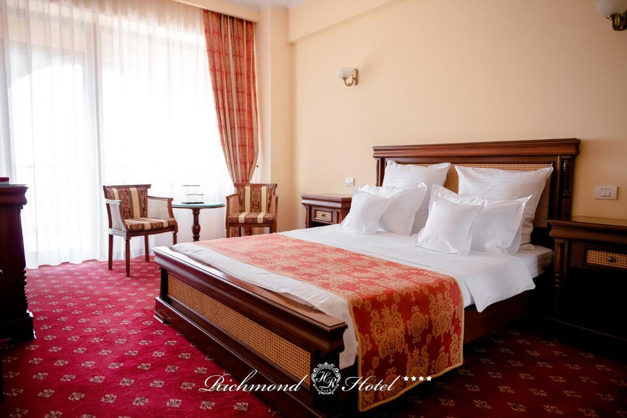 Richmond Hotel Mamaia Exterior foto