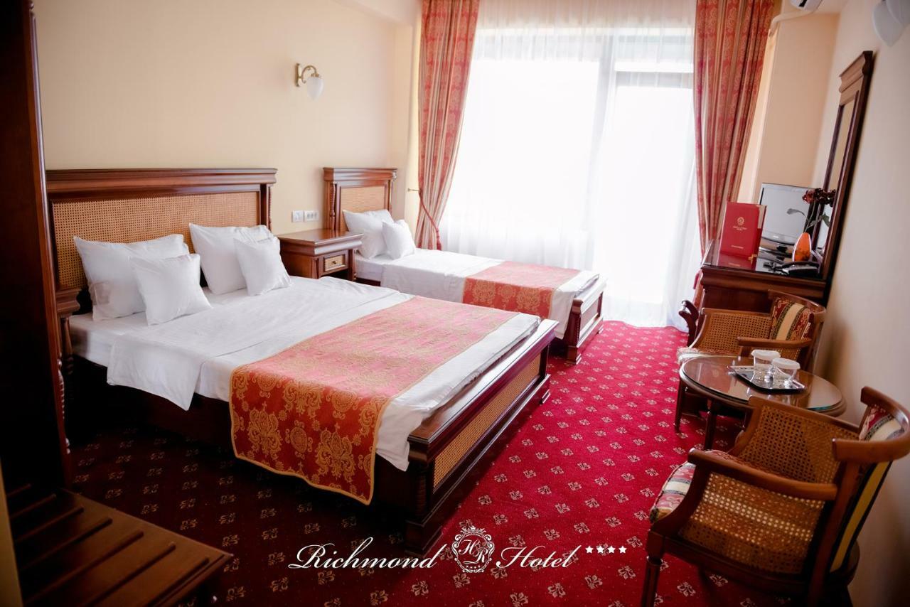 Richmond Hotel Mamaia Exterior foto